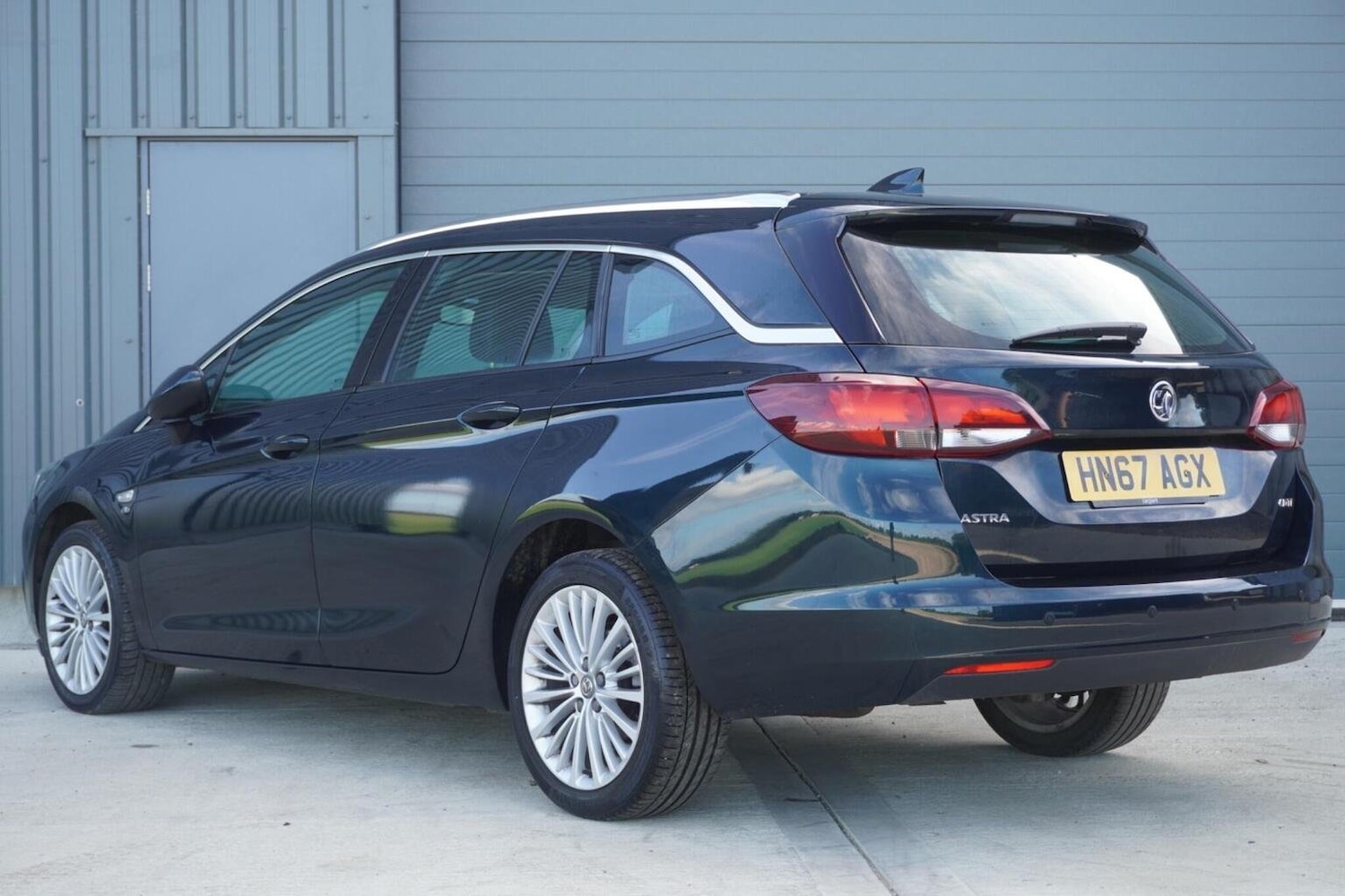 Used Vauxhall Astra 2018 for sale - 75925264: Photo 15