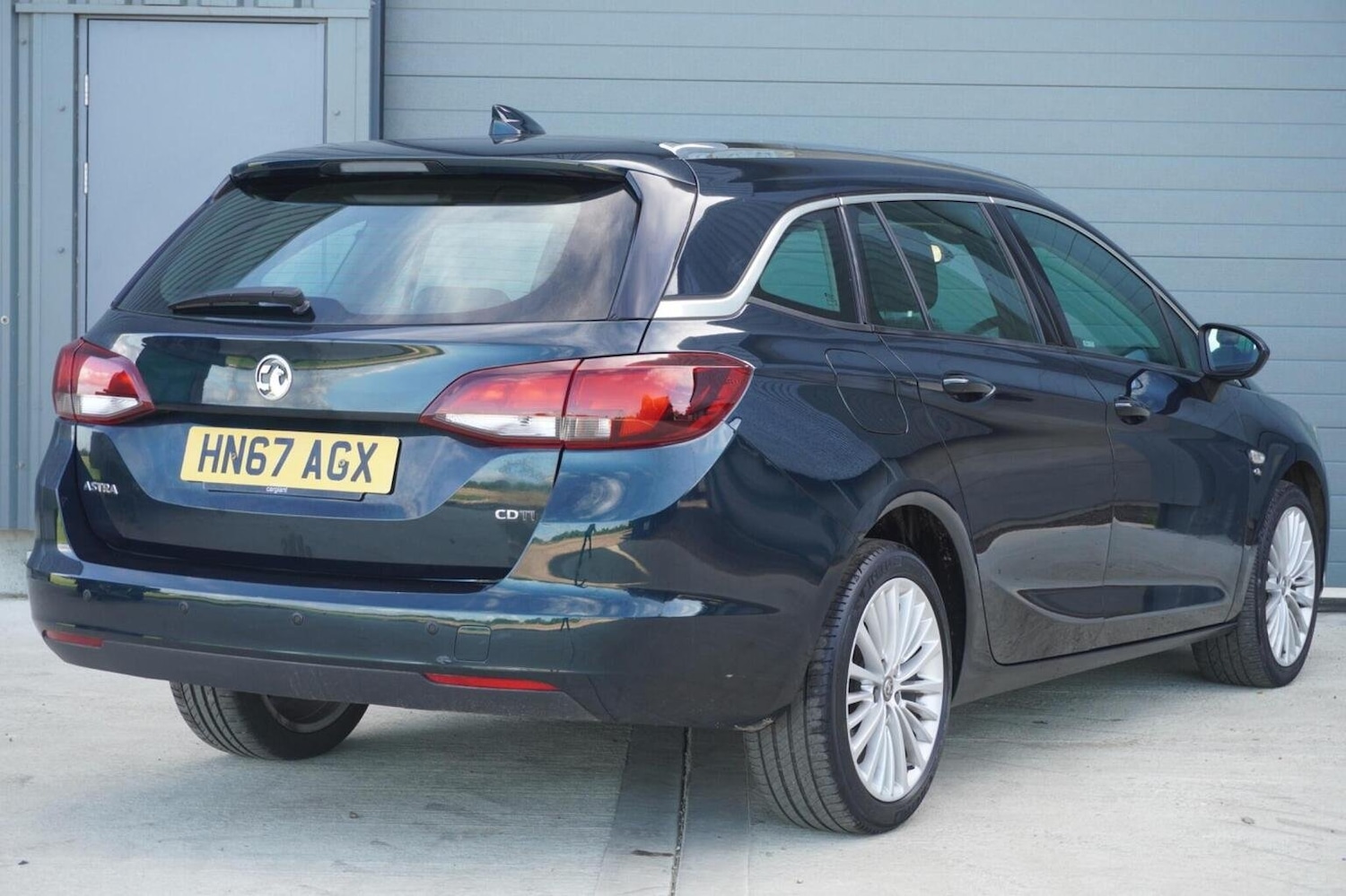Used Vauxhall Astra 2018 for sale - 75925264: Photo 18