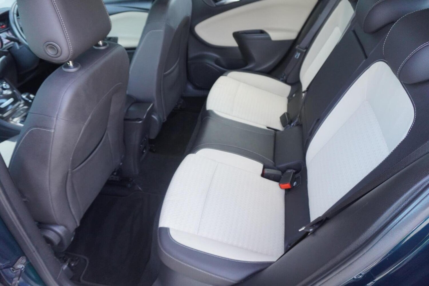 Used Vauxhall Astra 2018 for sale - 75925264: Photo 21