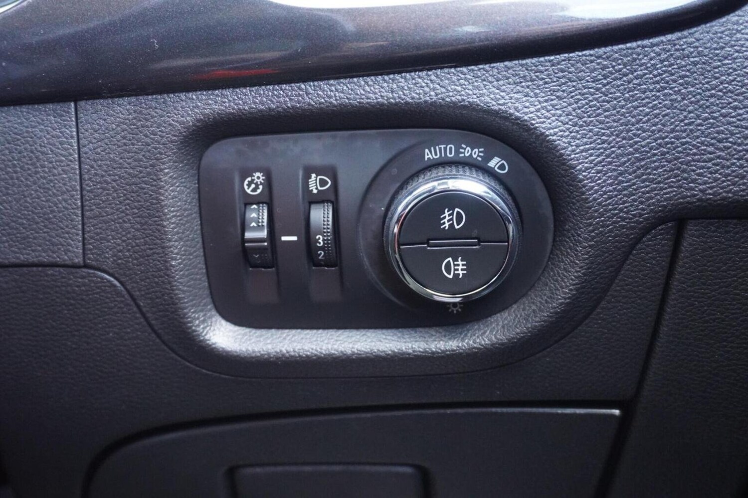 Used Vauxhall Astra 2018 for sale - 75925264: Photo 28