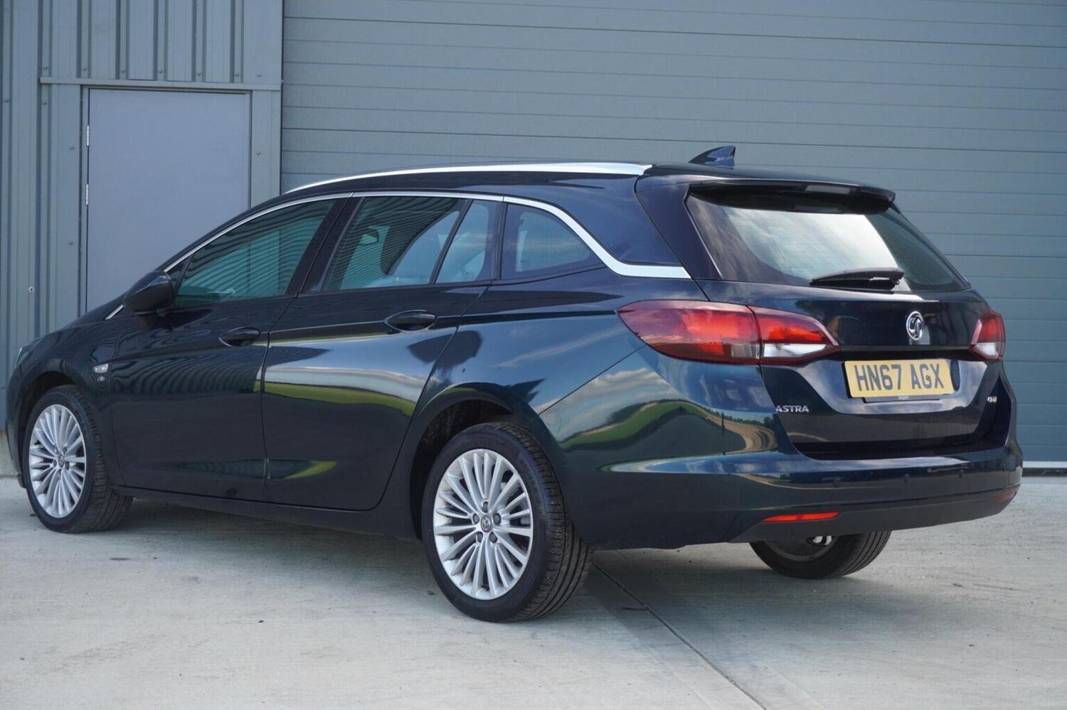 Used Vauxhall Astra 2018 for sale - 75925264: Photo 5