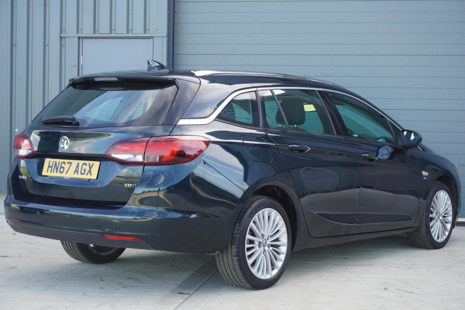 Used Vauxhall Astra 2018 for sale - 75925264: Photo 6