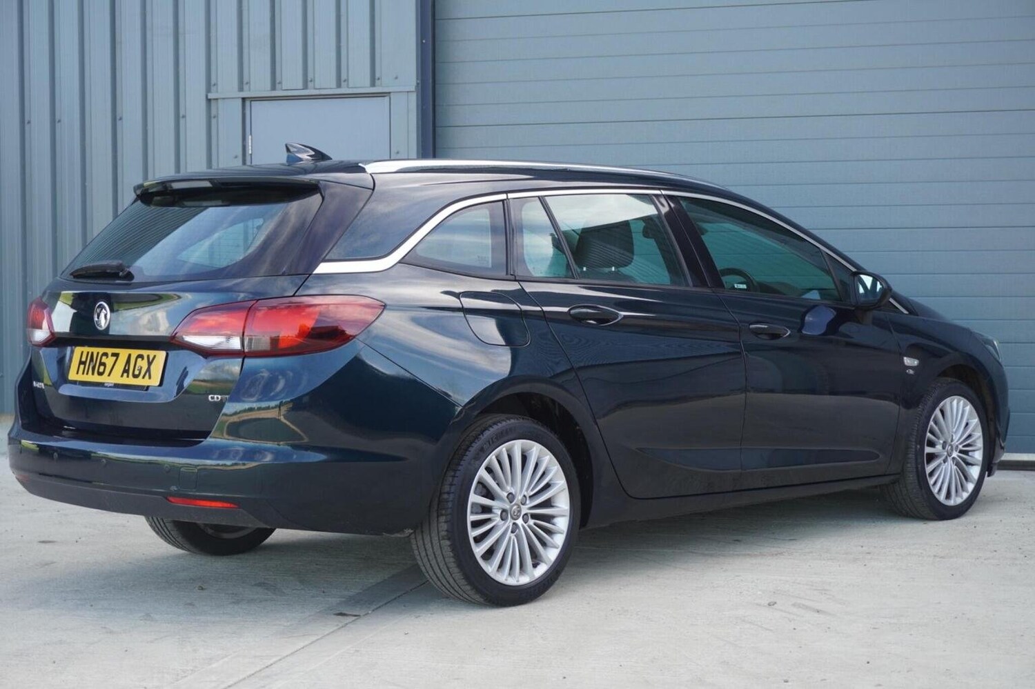 Used Vauxhall Astra 2018 for sale - 75925264: Photo 8