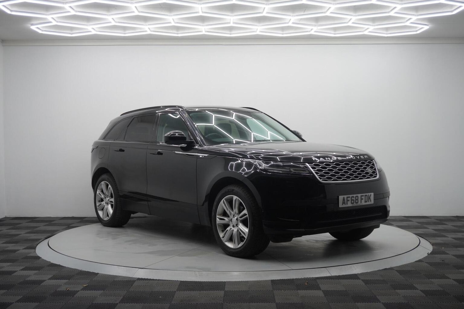 Used Land Rover Range Rover Velar 2018 for sale - 76483068: Photo 3