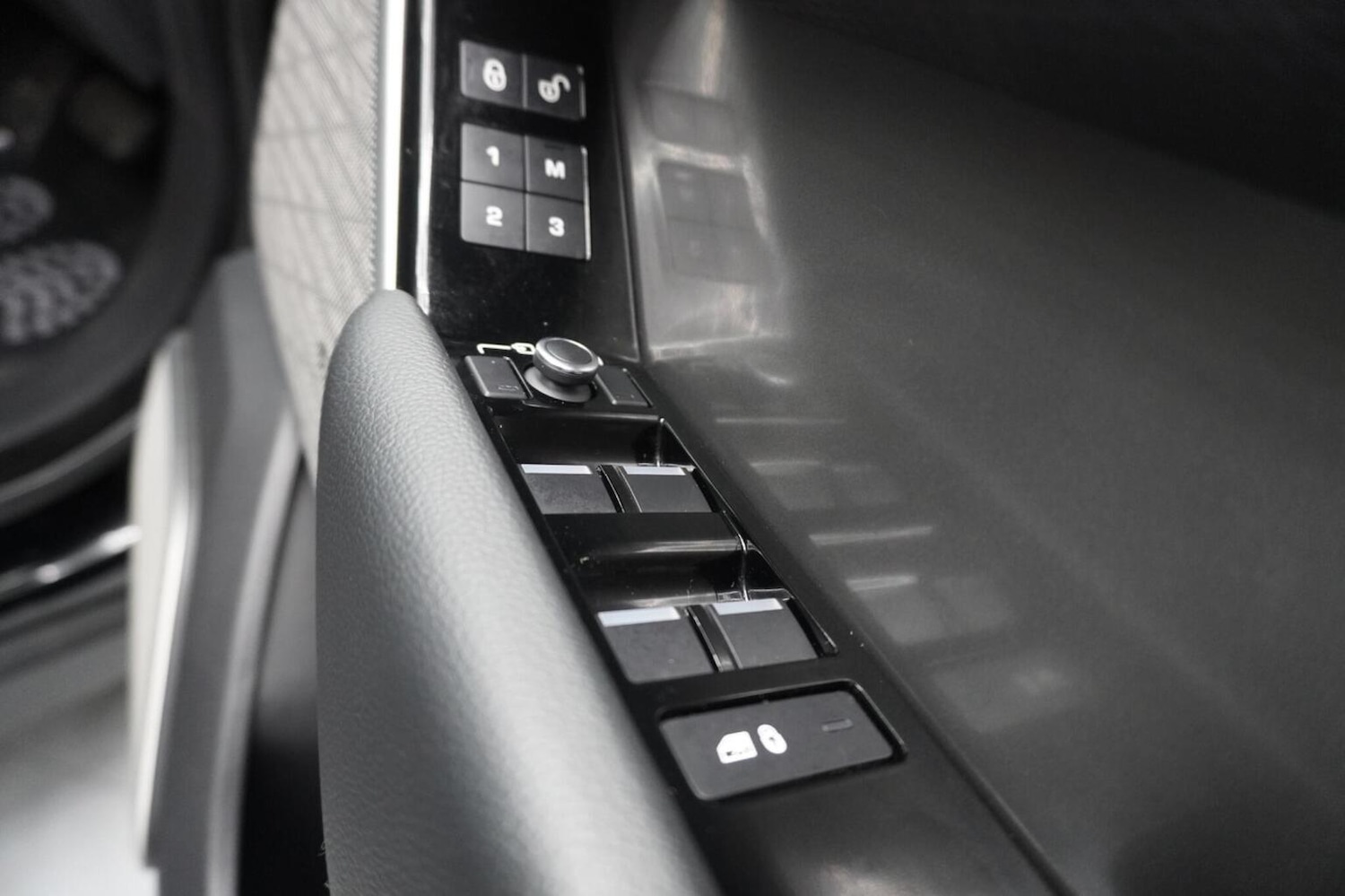 Used Land Rover Range Rover Velar 2018 for sale - 76483068: Photo 38