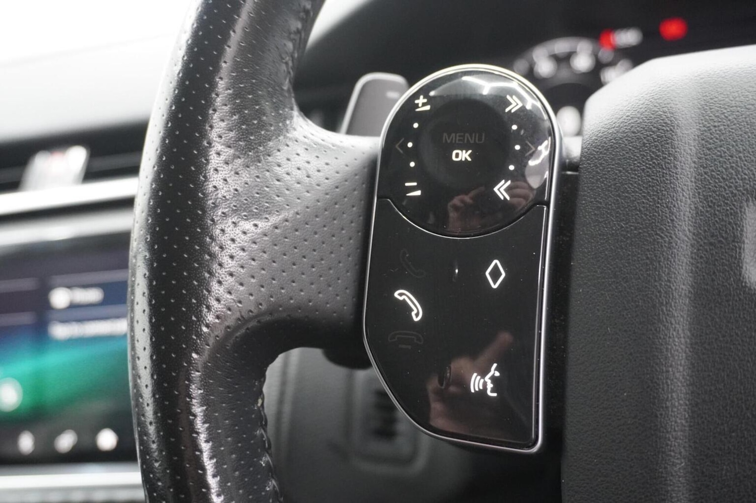 Used Land Rover Range Rover Velar 2018 for sale - 76483068: Photo 40