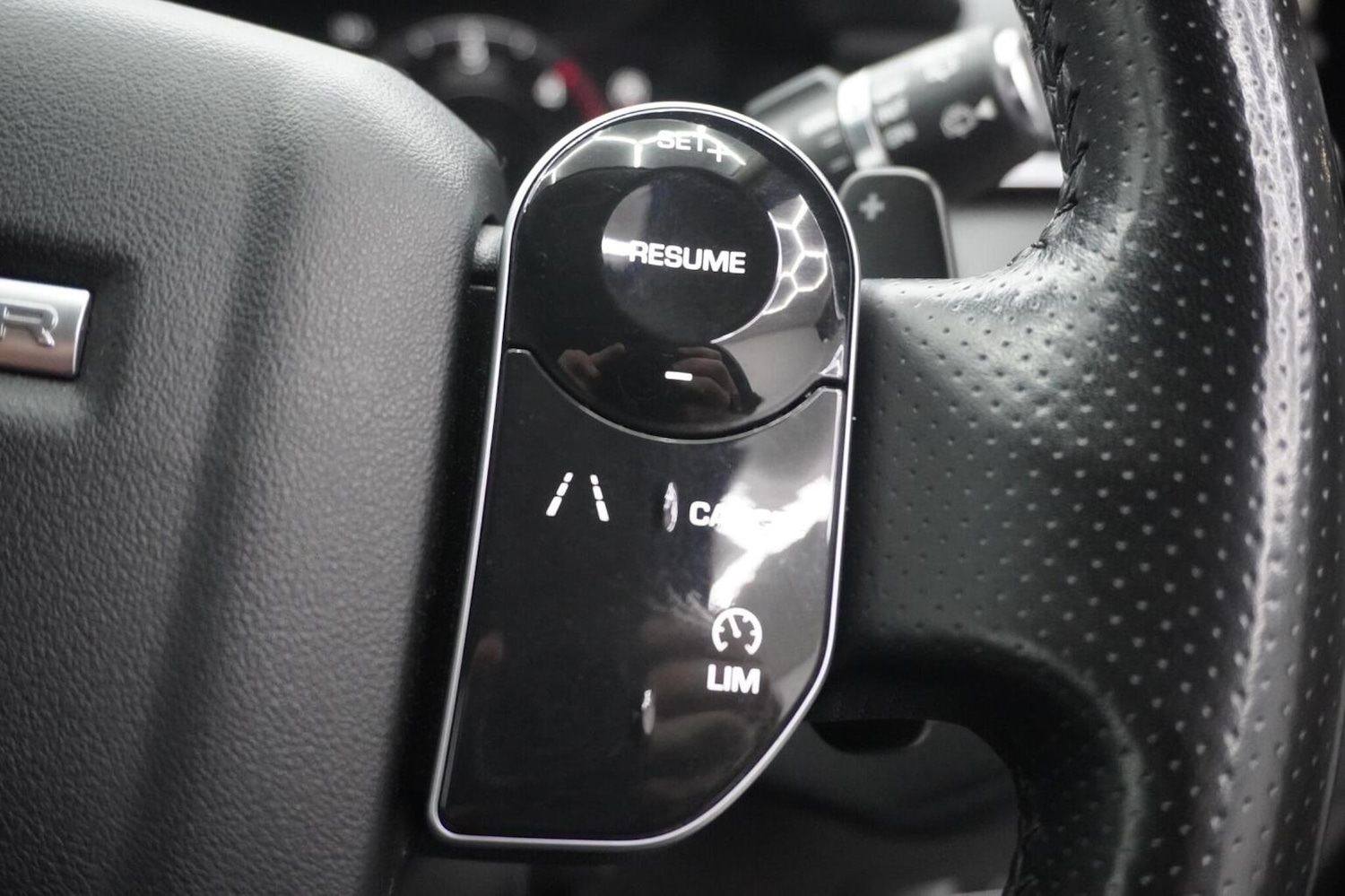 Used Land Rover Range Rover Velar 2018 for sale - 76483068: Photo 41