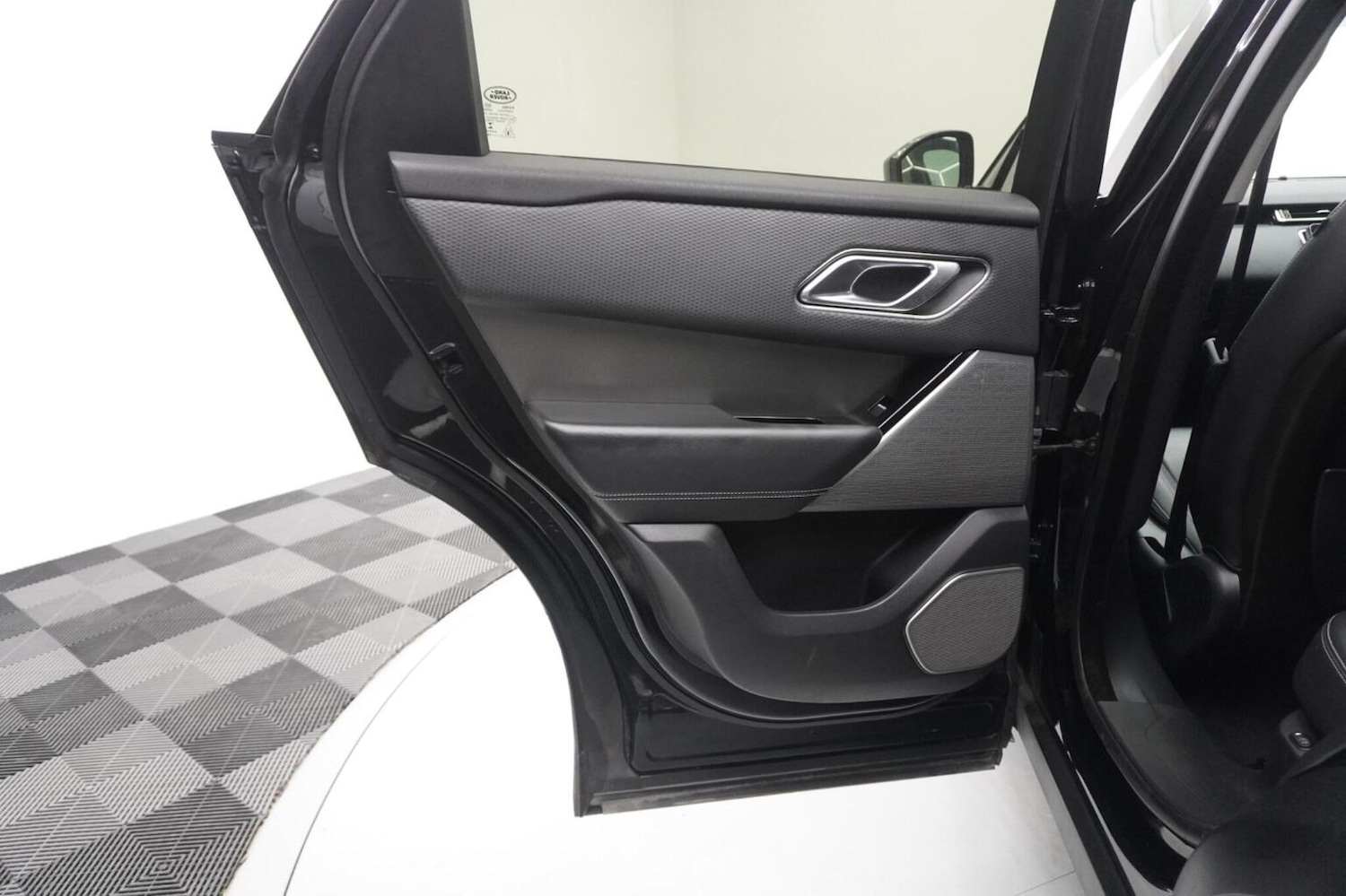 Used Land Rover Range Rover Velar 2018 for sale - 76483068: Photo 42