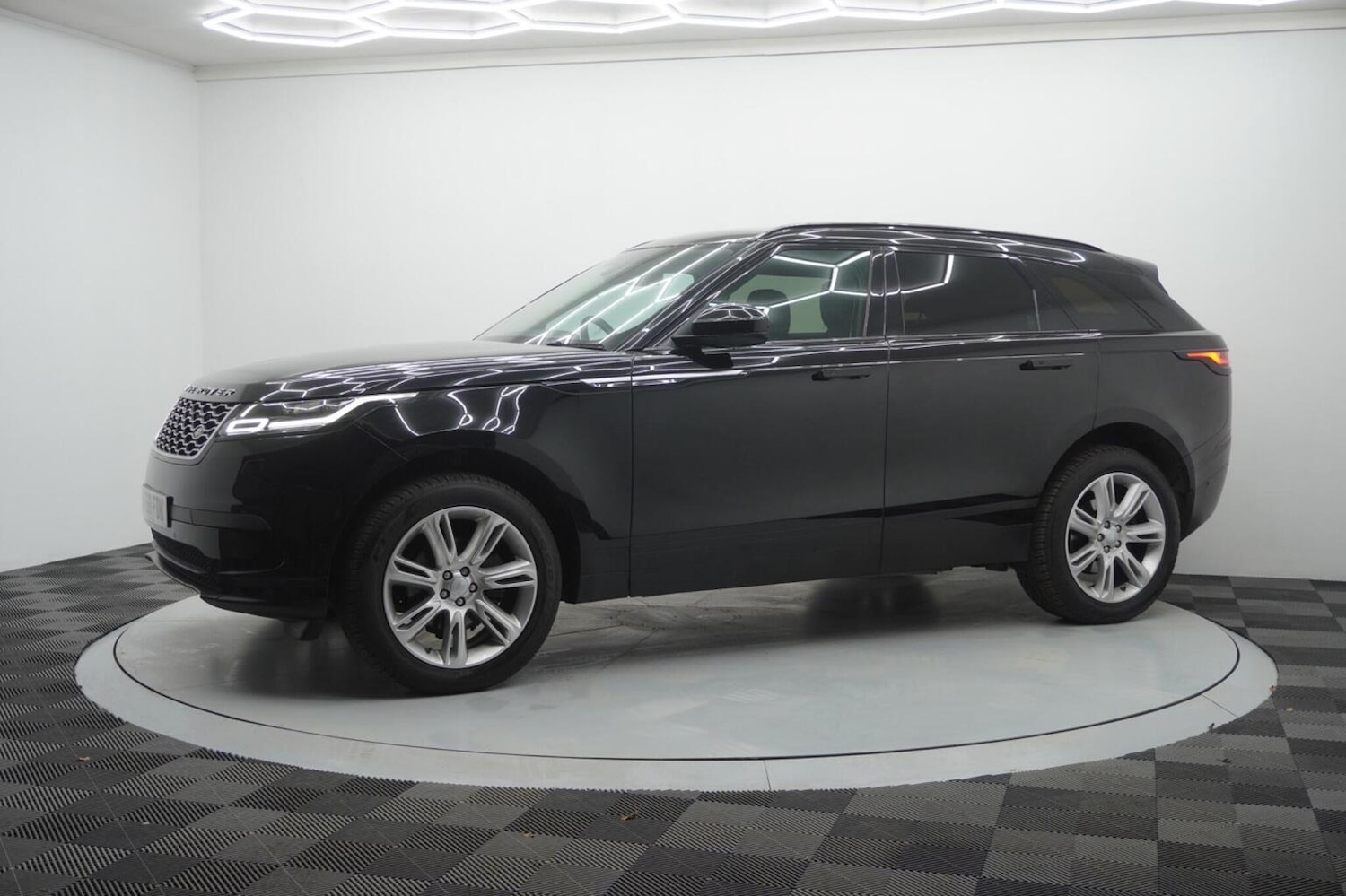 Used Land Rover Range Rover Velar 2018 for sale - 76483068: Photo 54