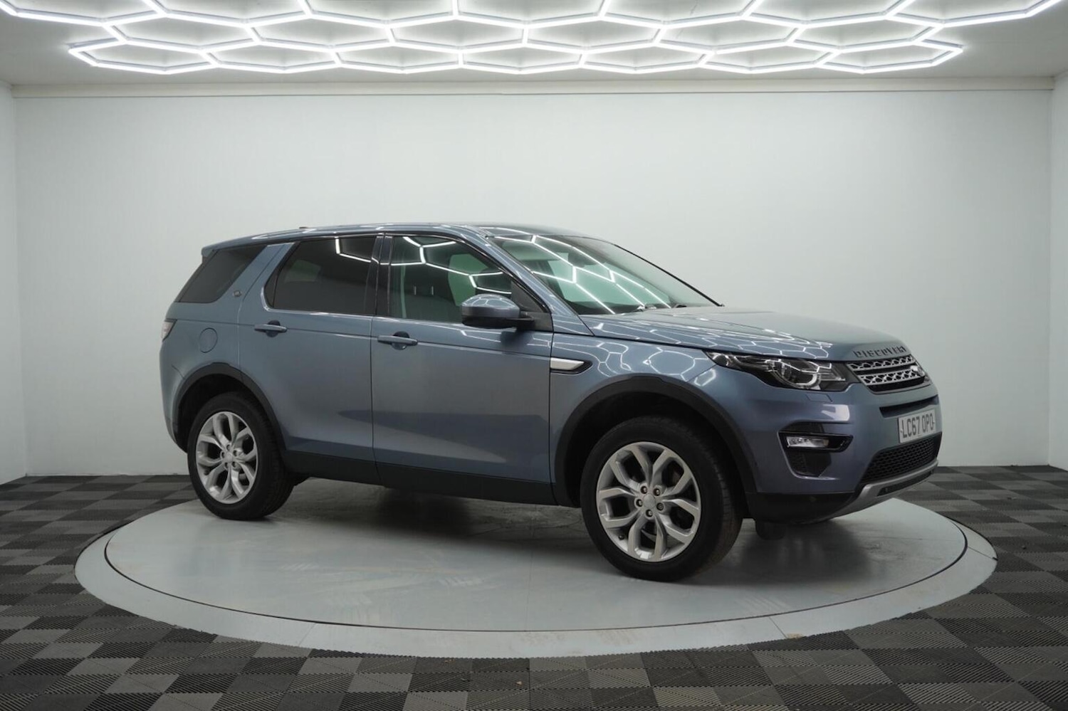 Used Land Rover Discovery Sport 2017 for sale - 76974411: Photo 11