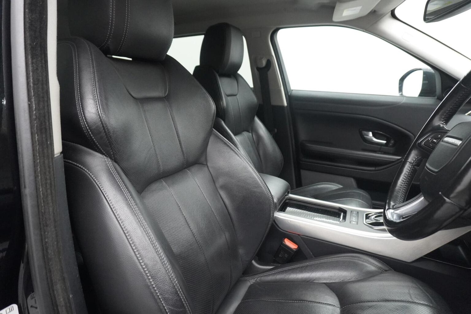 Used Land Rover Discovery Sport 2017 for sale - 76974411: Photo 24