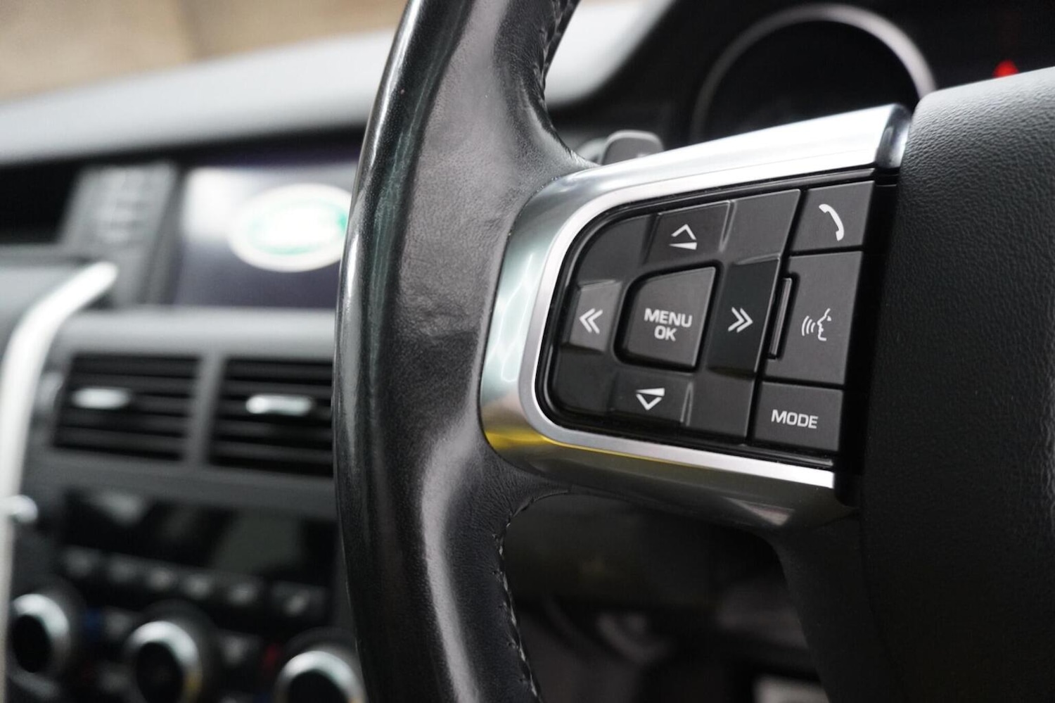 Used Land Rover Discovery Sport 2017 for sale - 76974411: Photo 35