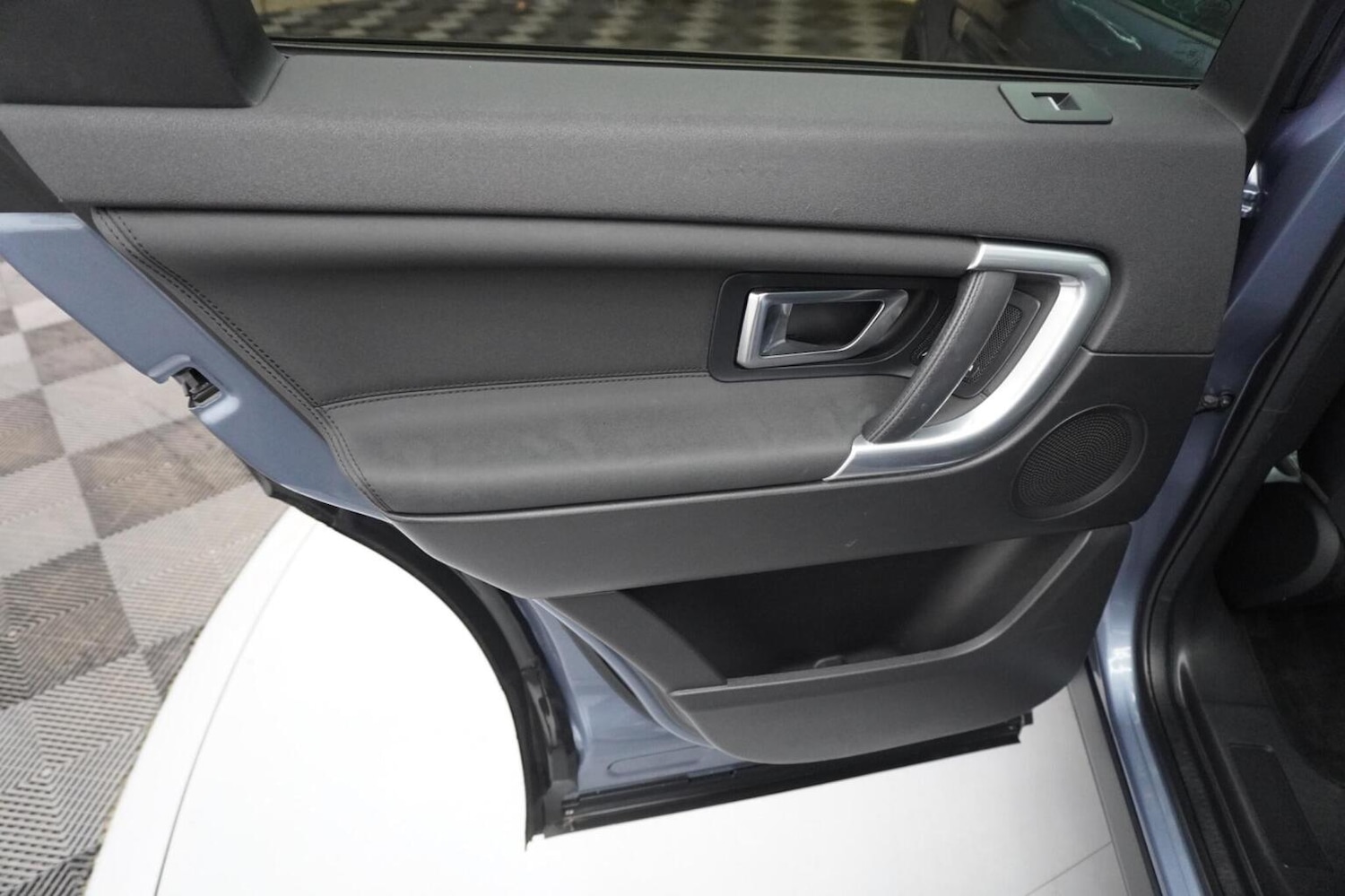 Used Land Rover Discovery Sport 2017 for sale - 76974411: Photo 42