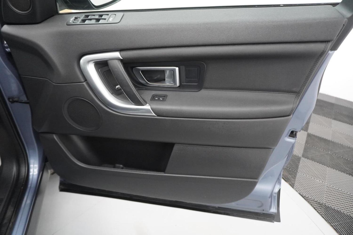 Used Land Rover Discovery Sport 2017 for sale - 76974411: Photo 43