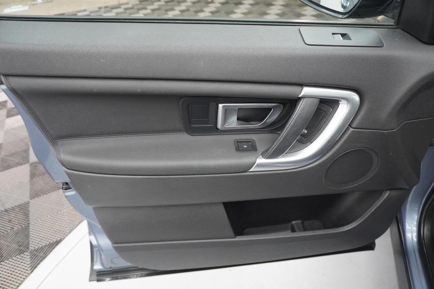 Used Land Rover Discovery Sport 2017 for sale - 76974411: Photo 46