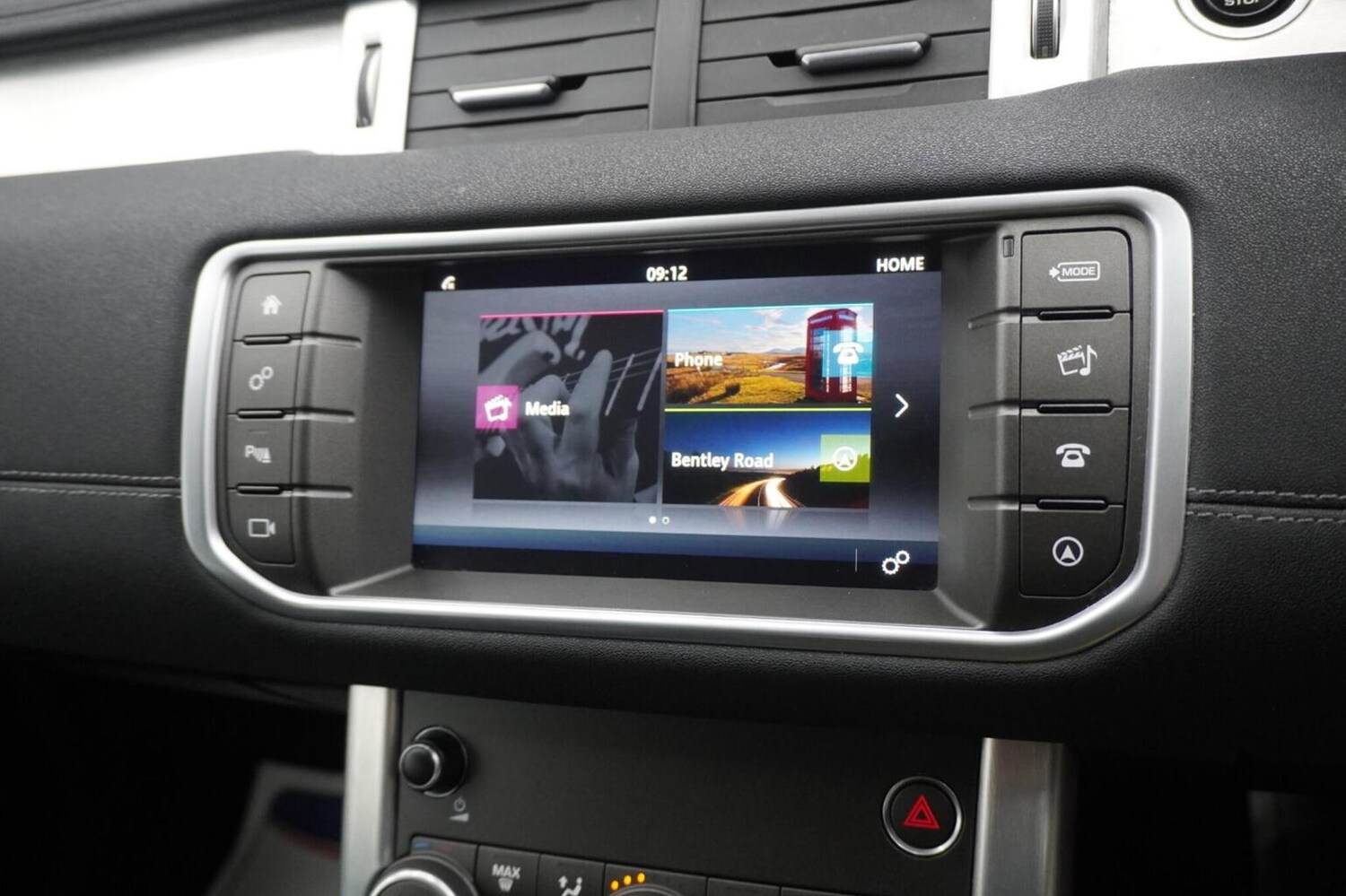 Used Land Rover Discovery Sport 2017 for sale - 76974411: Photo 48