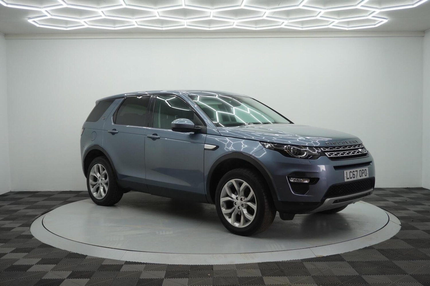 Used Land Rover Discovery Sport 2017 for sale - 76974411: Photo 5