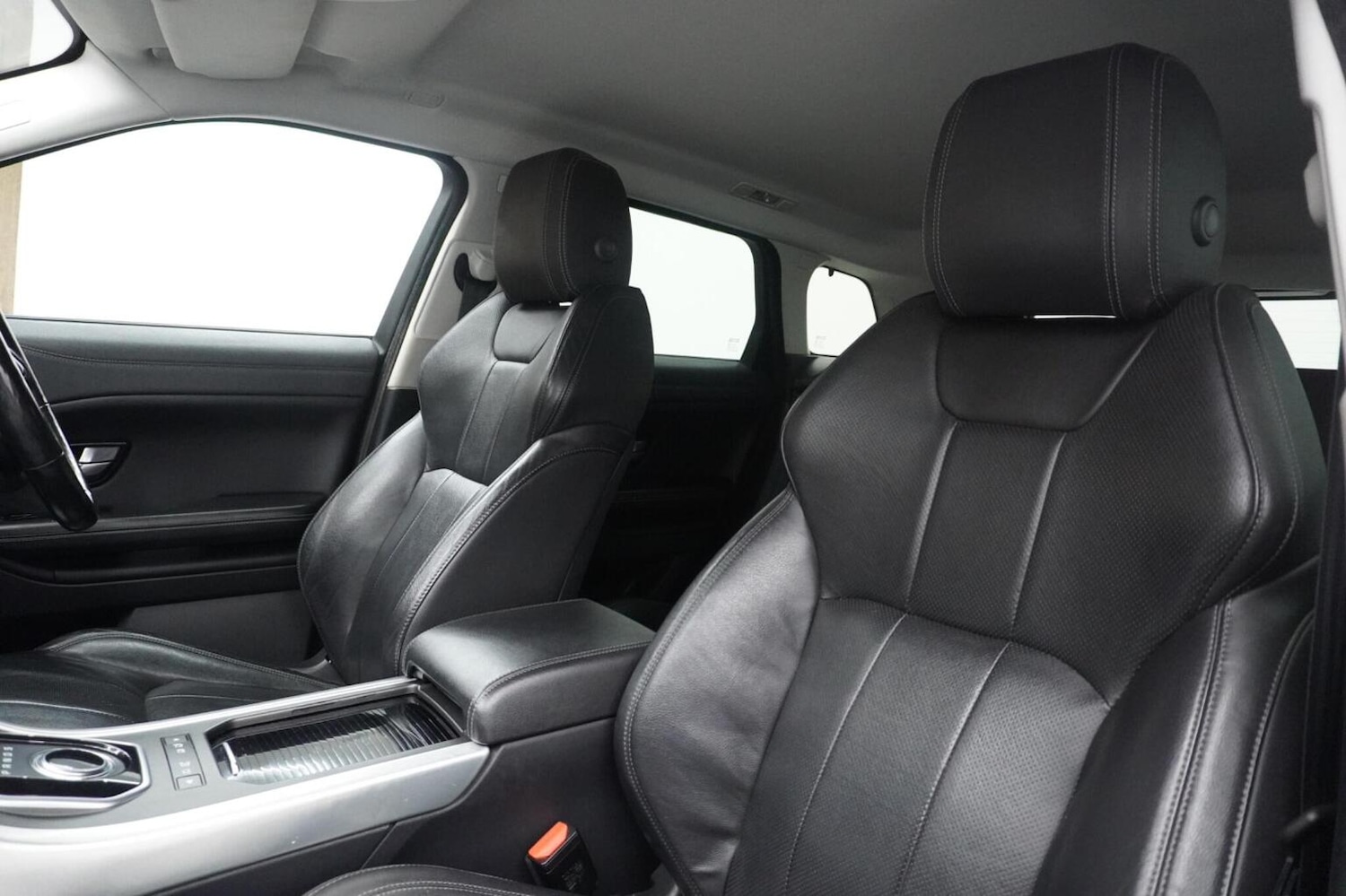 Used Land Rover Discovery Sport 2017 for sale - 76974411: Photo 50