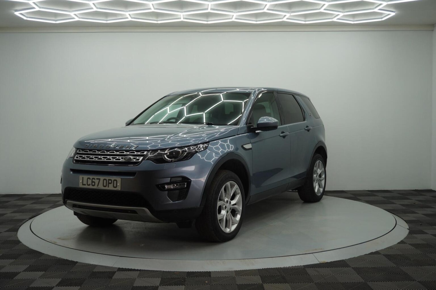 Used Land Rover Discovery Sport 2017 for sale - 76974411: Photo 7