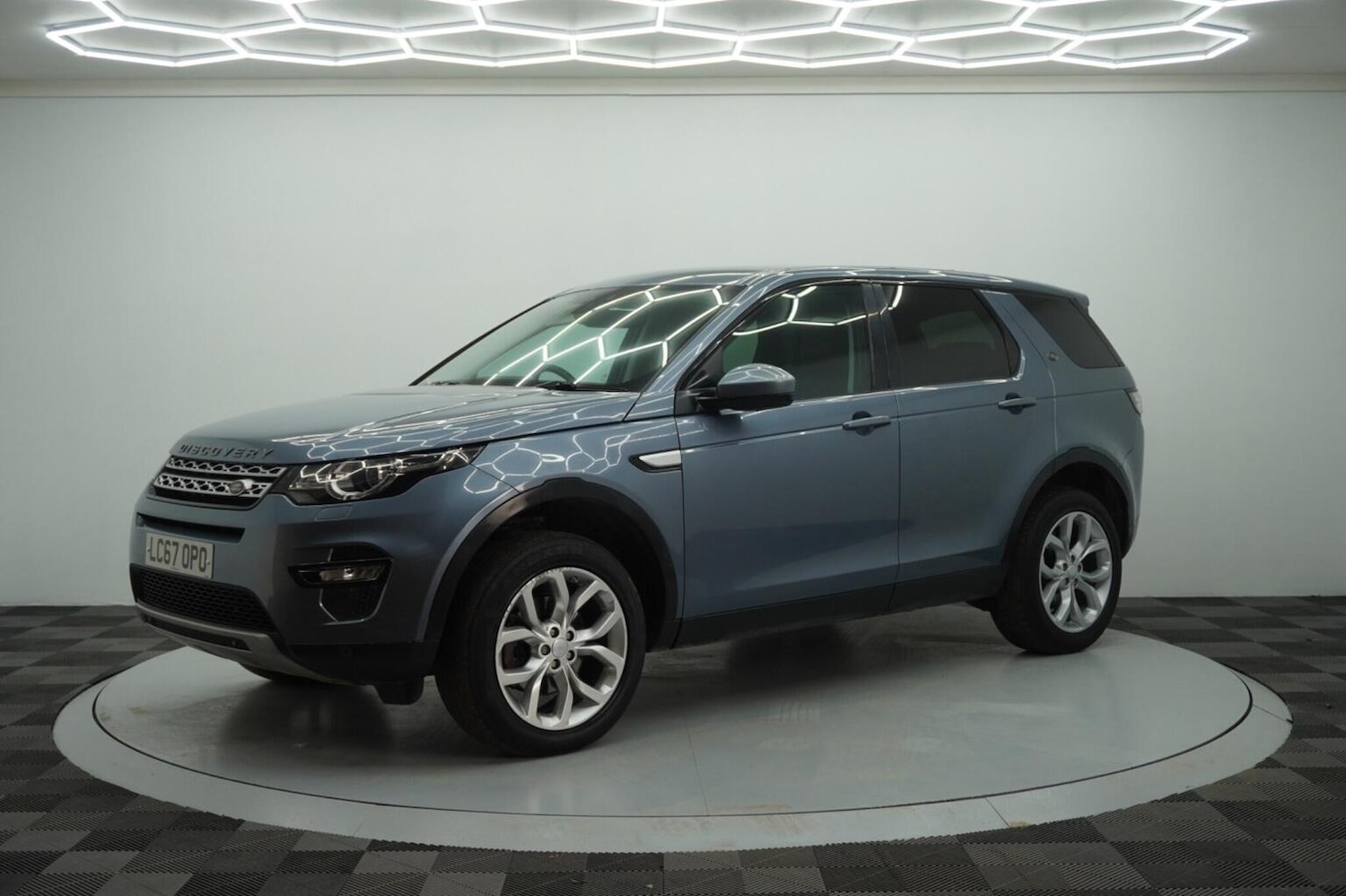Used Land Rover Discovery Sport 2017 for sale - 76974411: Photo 8