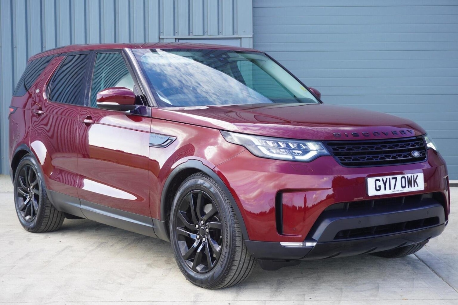 Used Land Rover Discovery 2017 for sale - 76058045: Photo 1
