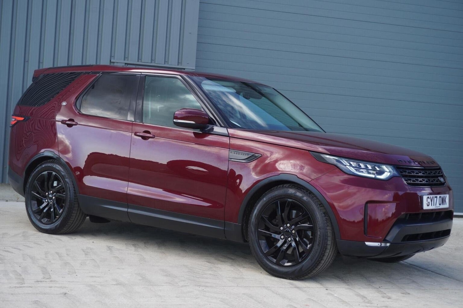 Used Land Rover Discovery 2017 for sale - 76058045: Photo 11