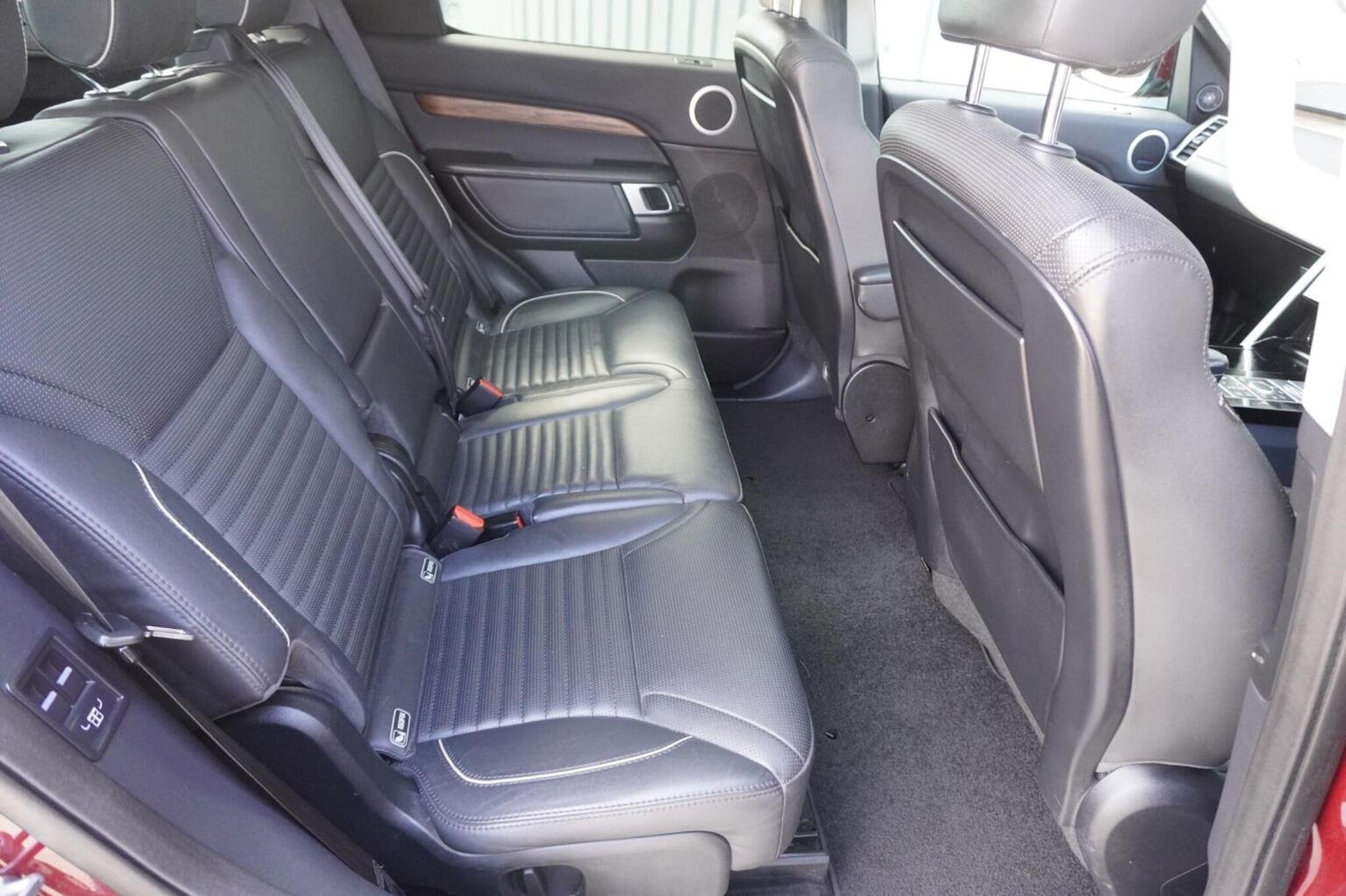 Used Land Rover Discovery 2017 for sale - 76058045: Photo 25