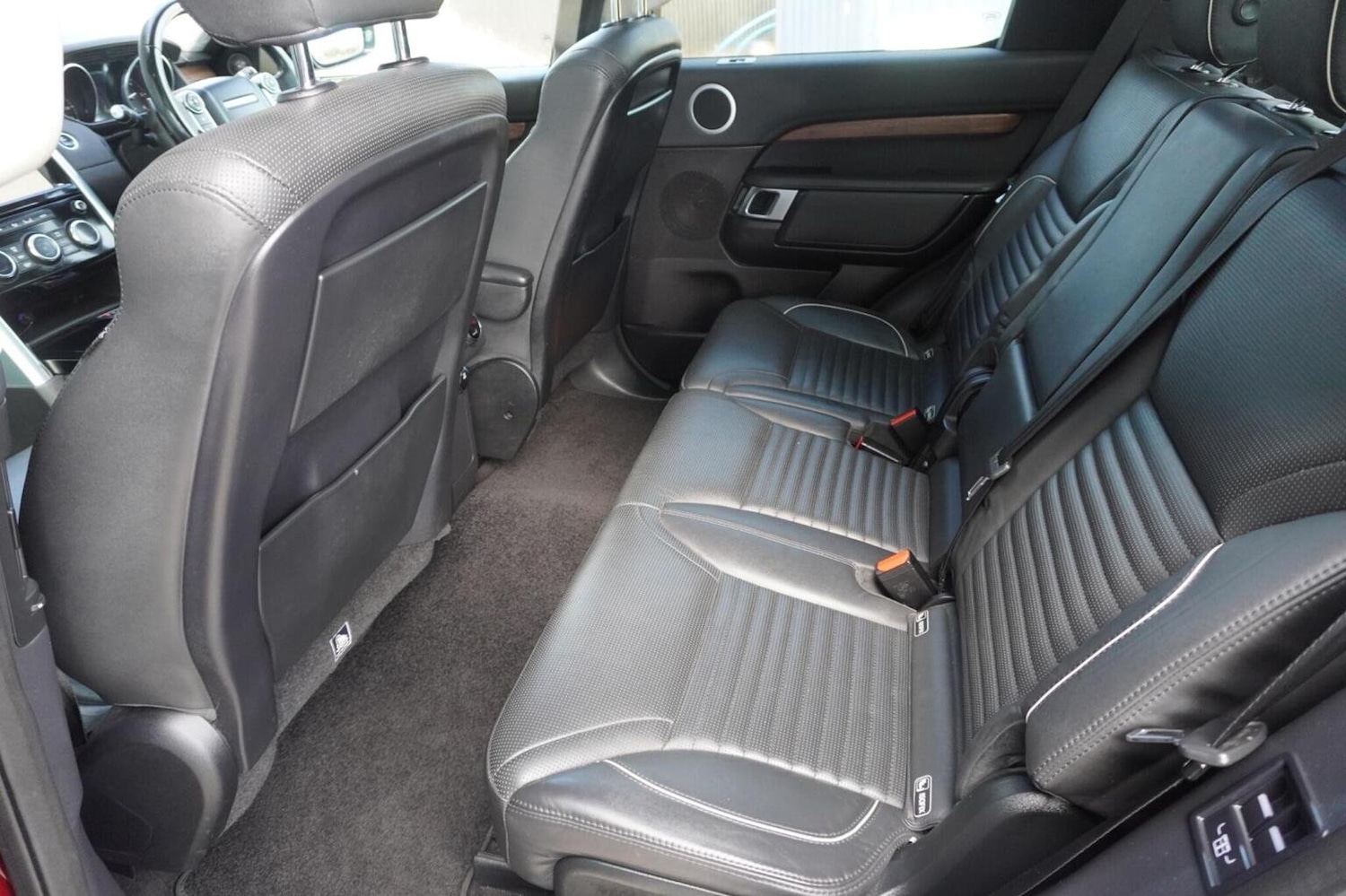 Used Land Rover Discovery 2017 for sale - 76058045: Photo 26