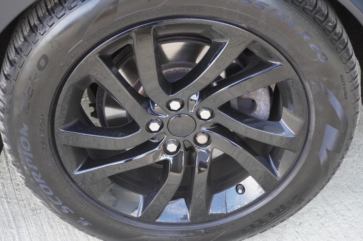 Used Land Rover Discovery 2017 for sale - 76058045: Photo 36