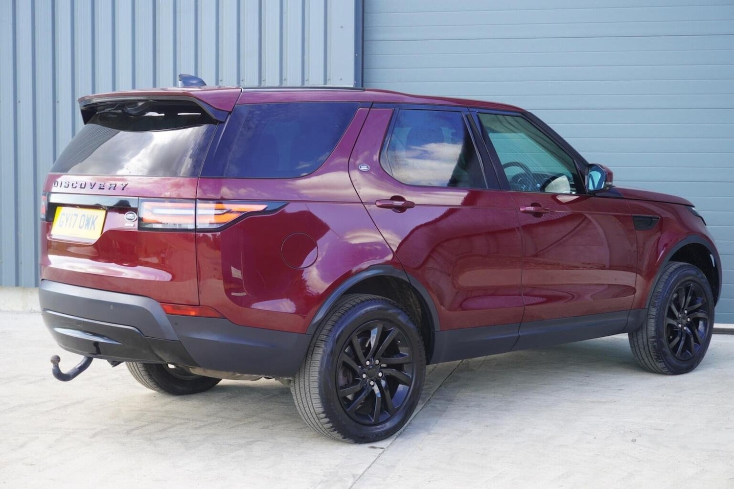 Used Land Rover Discovery 2017 for sale - 76058045: Photo 4