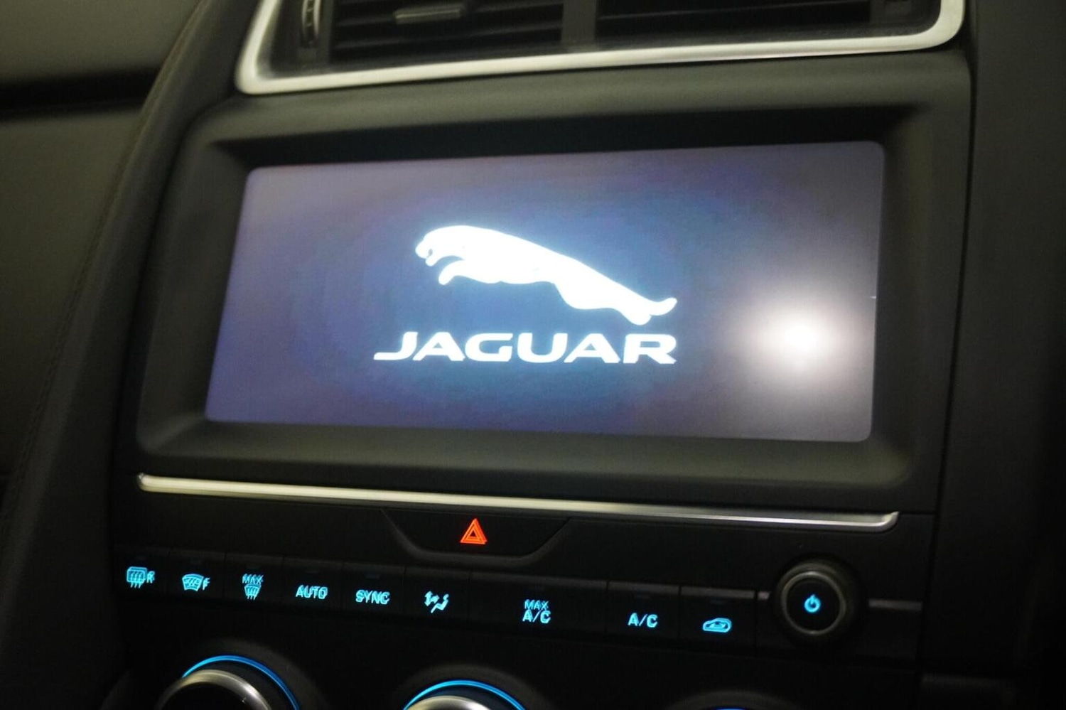 Used Jaguar E-Pace 2018 for sale - 76785112: Photo 21