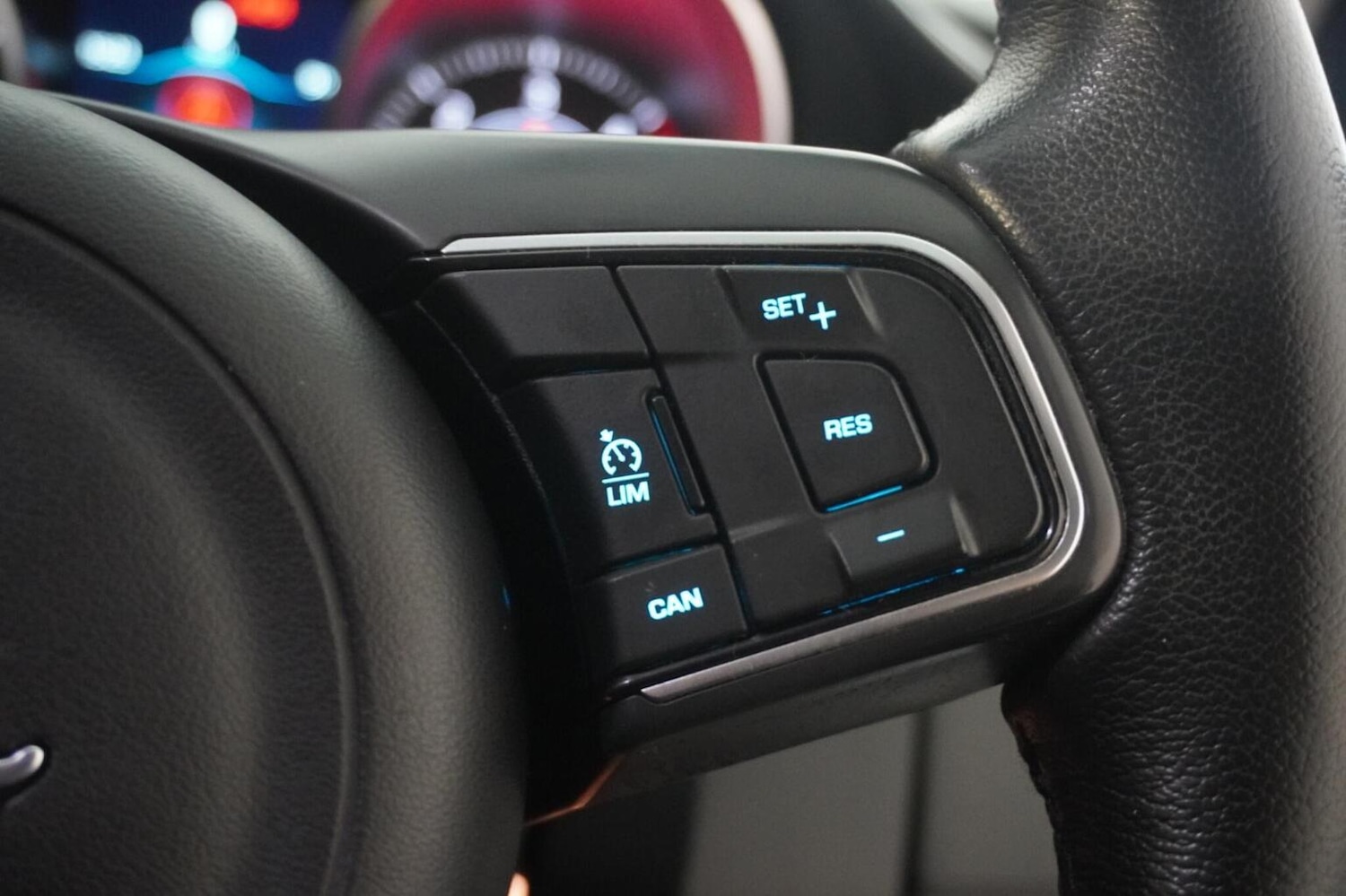 Used Jaguar E-Pace 2018 for sale - 76785112: Photo 23