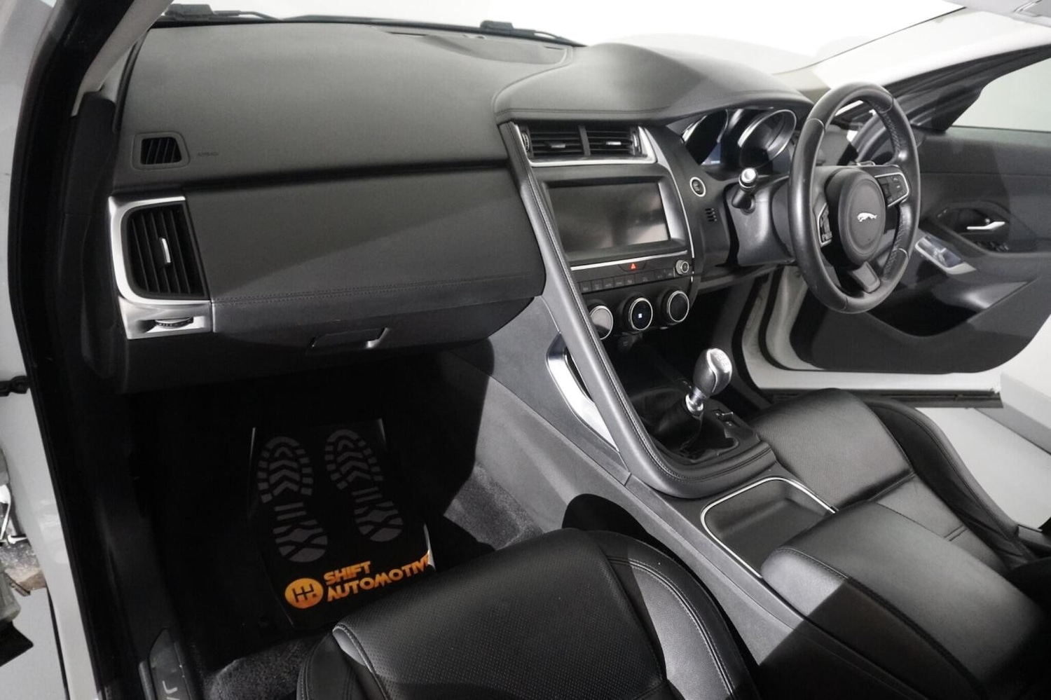 Used Jaguar E-Pace 2018 for sale - 76785112: Photo 24