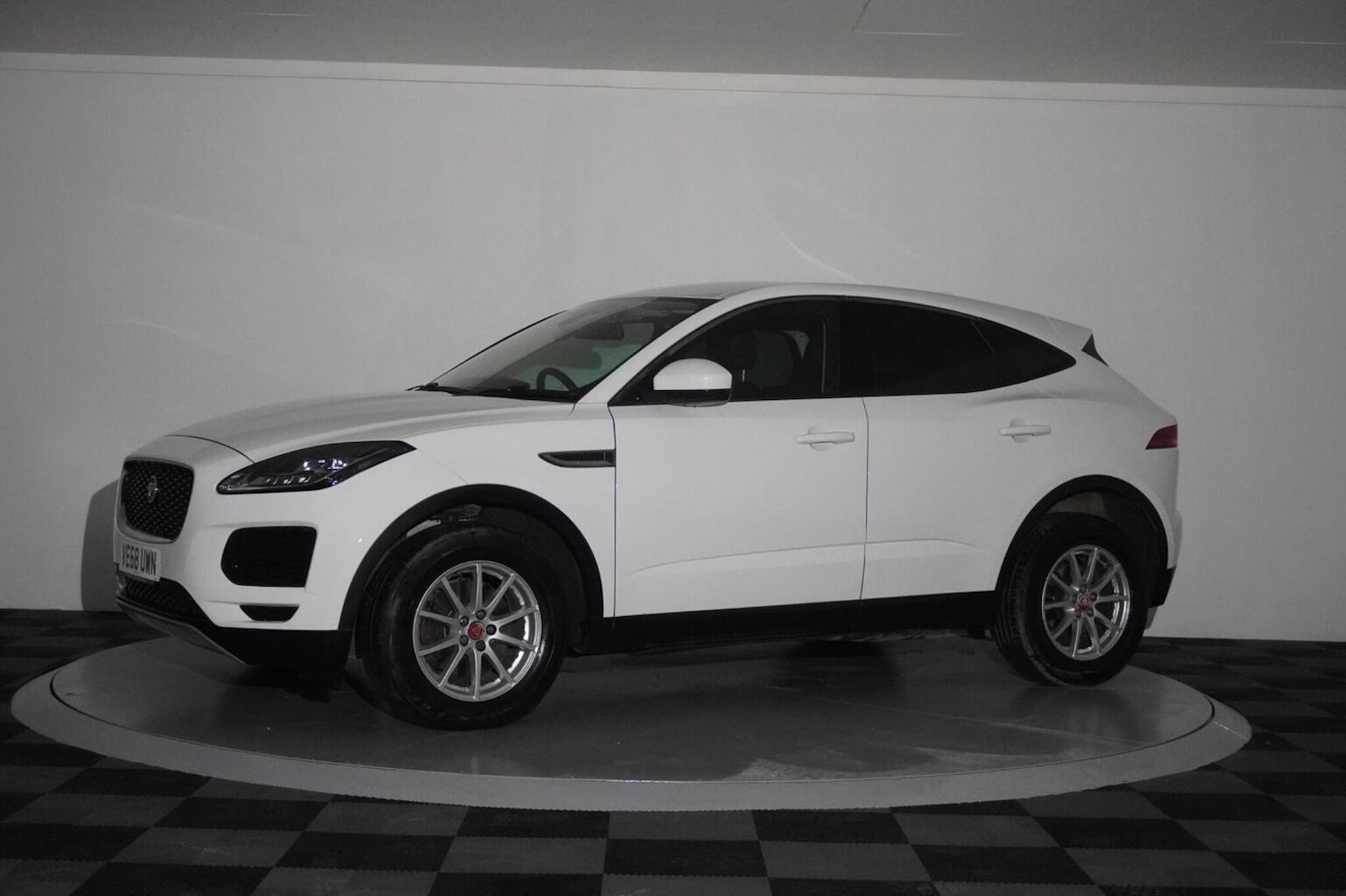 Used Jaguar E-Pace 2018 for sale - 76785112: Photo 27