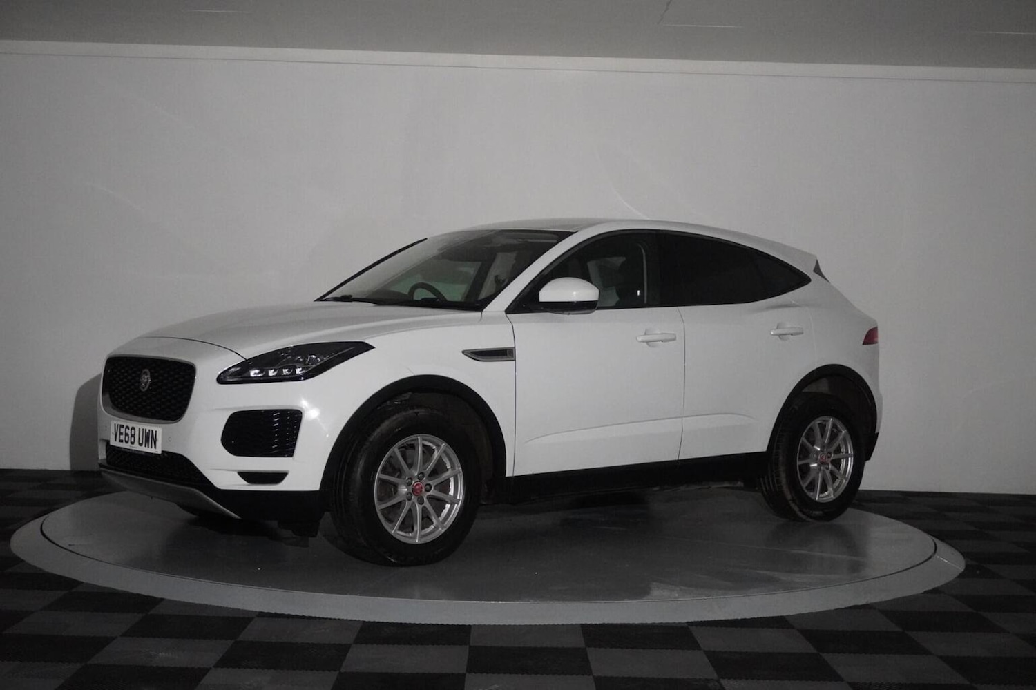 Used Jaguar E-Pace 2018 for sale - 76785112: Photo 34