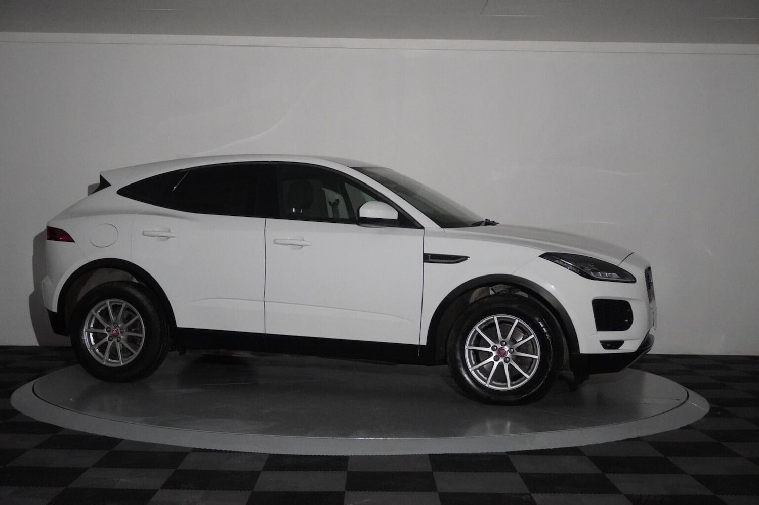 Used Jaguar E-Pace 2018 for sale - 76785112: Photo 41