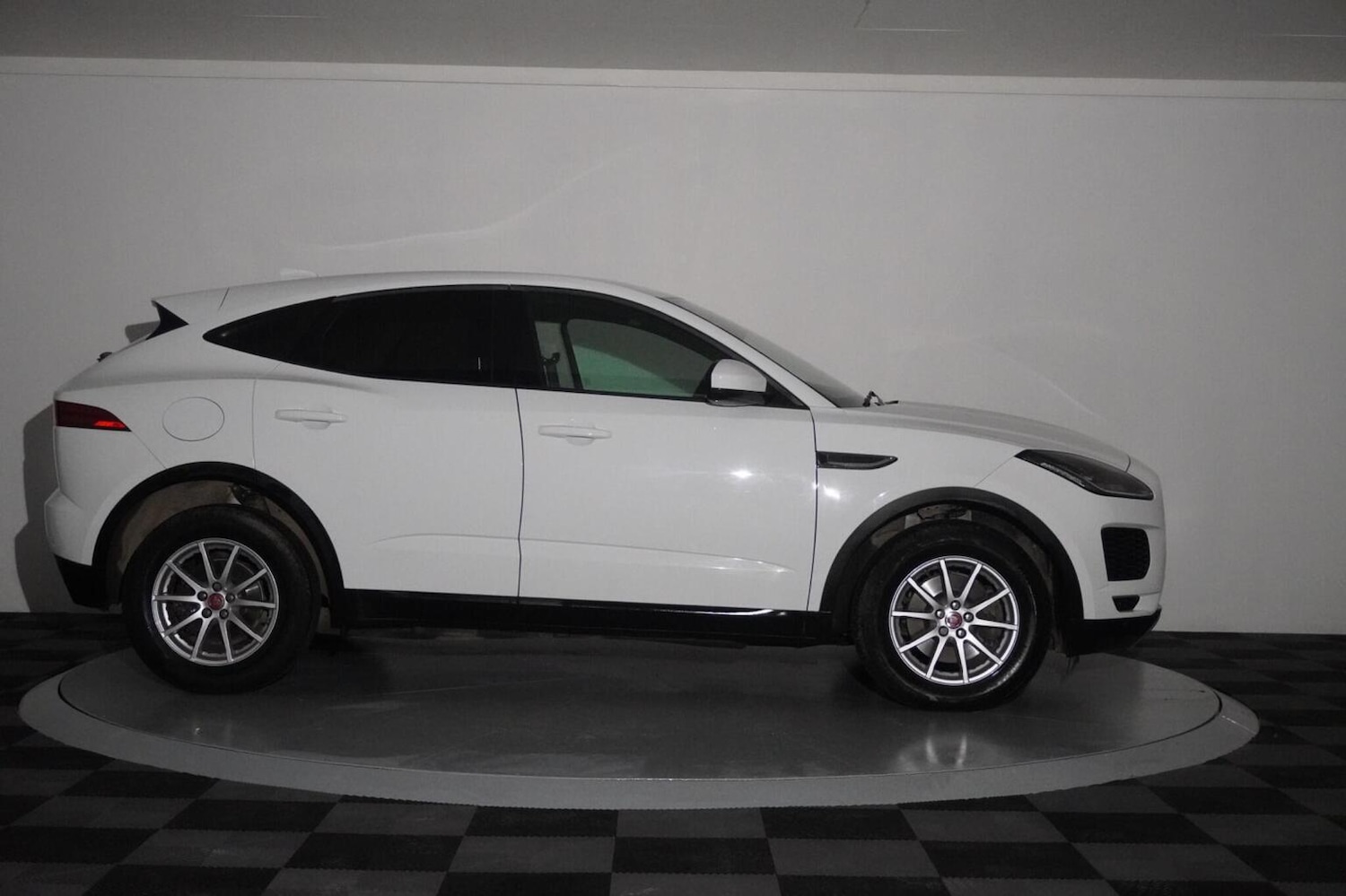 Used Jaguar E-Pace 2018 for sale - 76785112: Photo 42