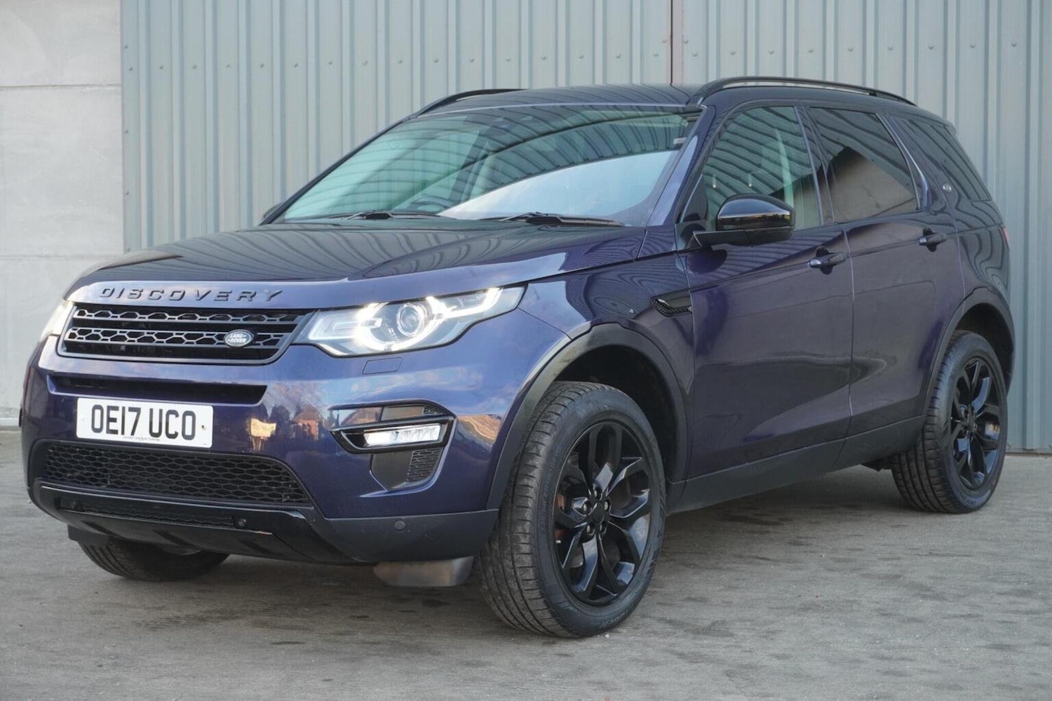 Used Land Rover Discovery Sport 2017 for sale - 76455456: Photo 2