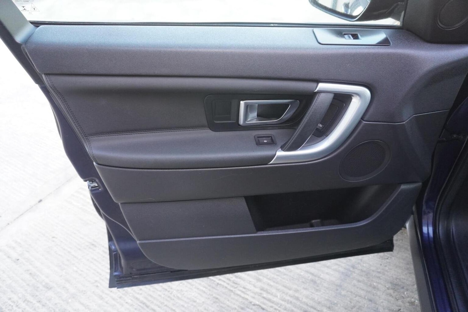 Used Land Rover Discovery Sport 2017 for sale - 76455456: Photo 32