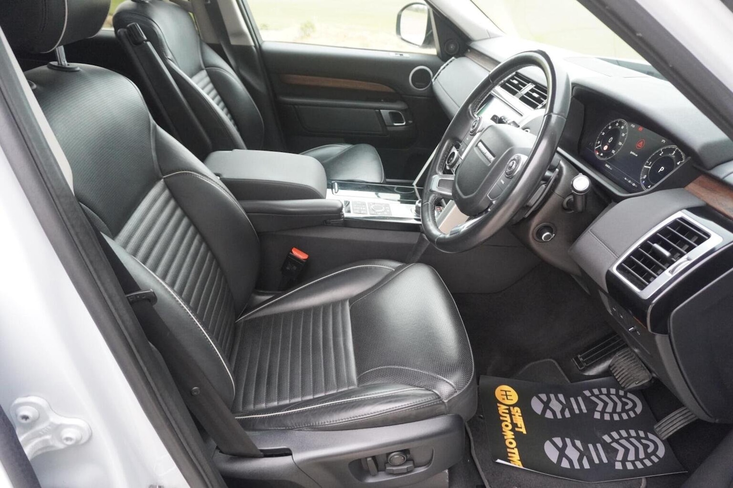 Used Land Rover Discovery 2018 for sale - 76149368: Photo 15