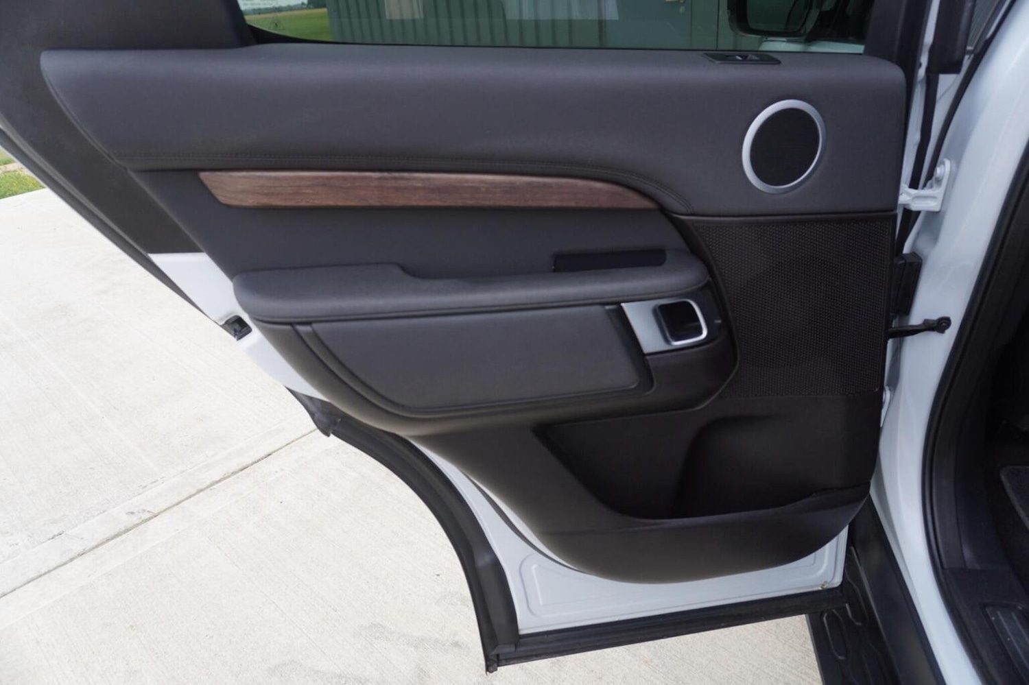 Used Land Rover Discovery 2018 for sale - 76149368: Photo 28