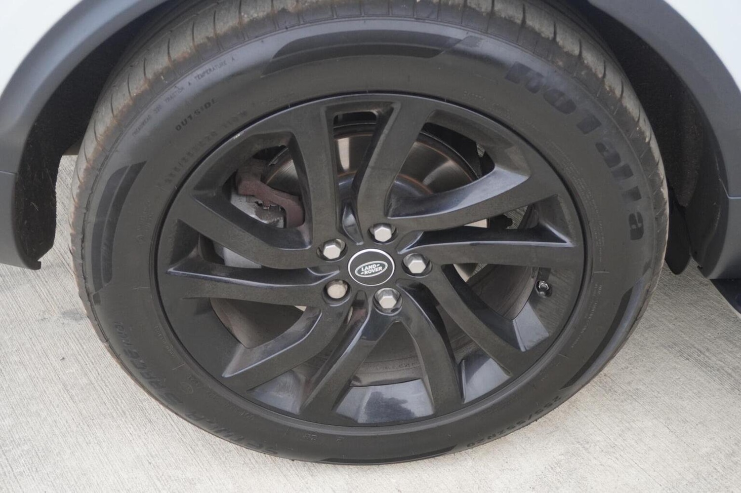 Used Land Rover Discovery 2018 for sale - 76149368: Photo 30
