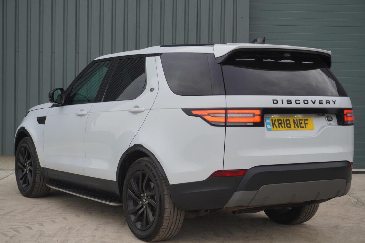 Used Land Rover Discovery 2018 for sale - 76149368: Photo 7