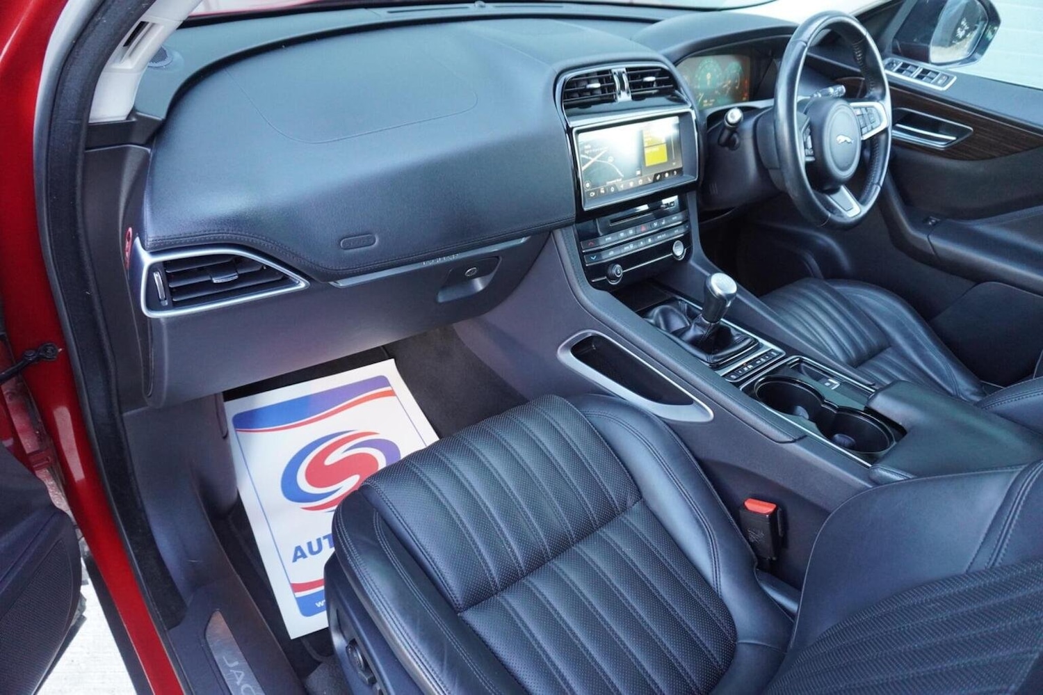 Used Jaguar F-Pace 2018 for sale - 75913265: Photo 14