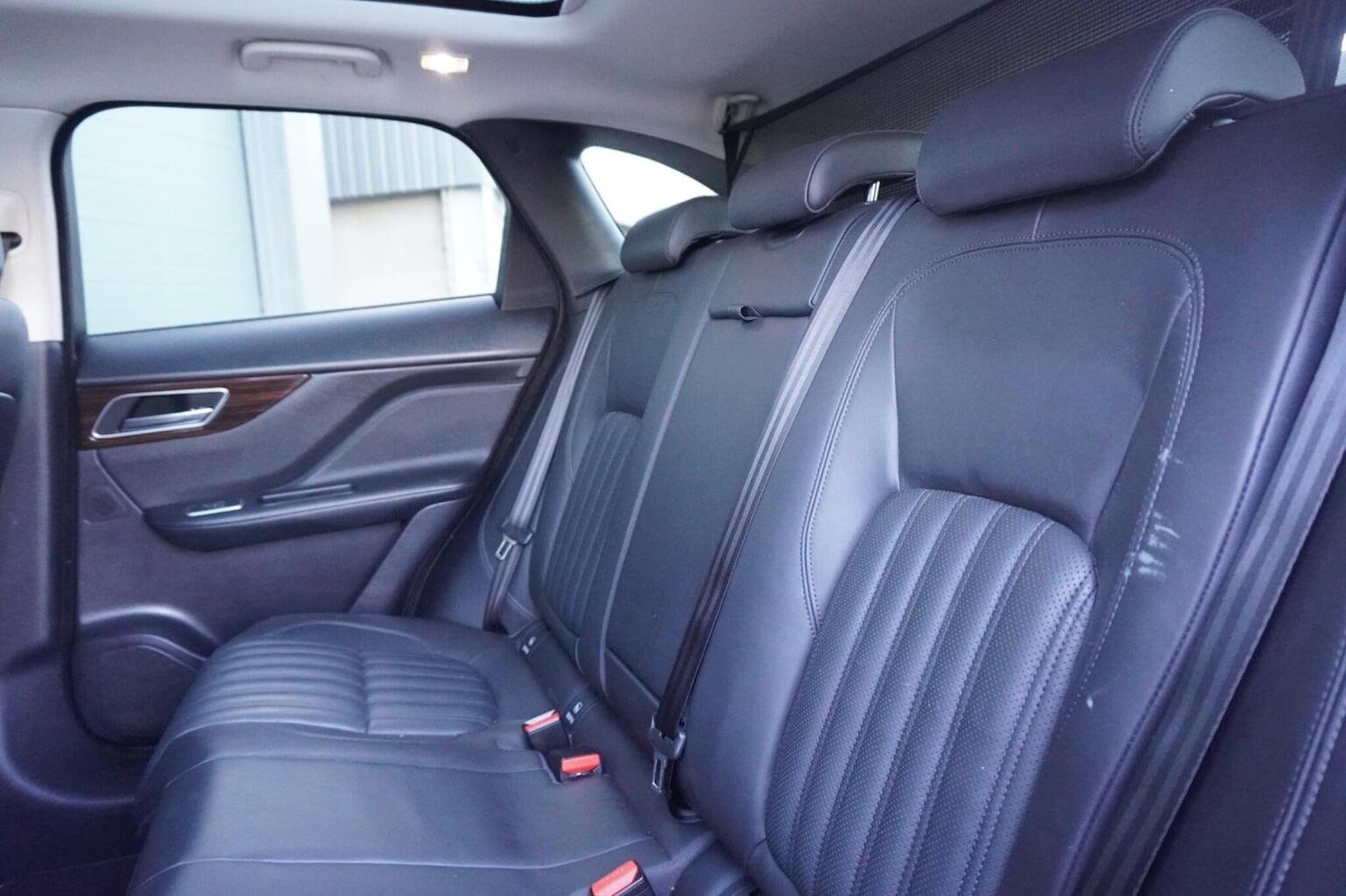 Used Jaguar F-Pace 2018 for sale - 75913265: Photo 16
