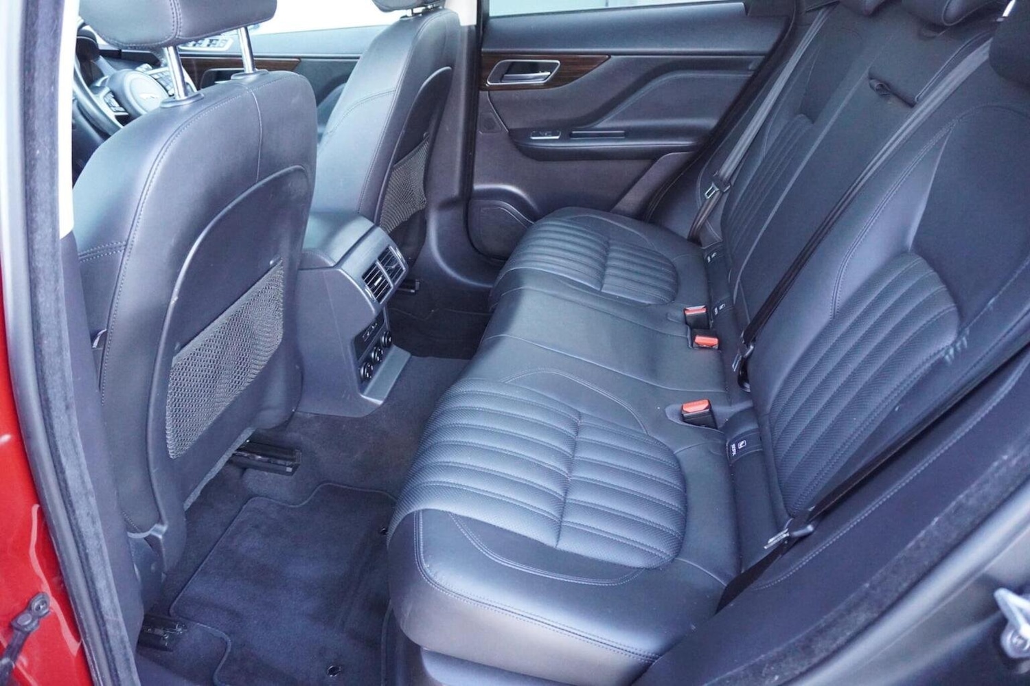 Used Jaguar F-Pace 2018 for sale - 75913265: Photo 18