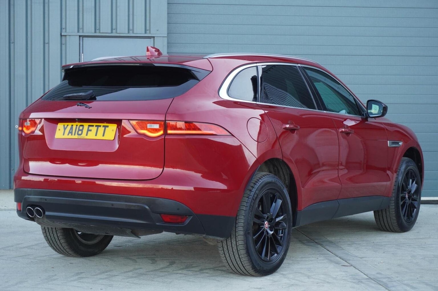 Used Jaguar F-Pace 2018 for sale - 75913265: Photo 4