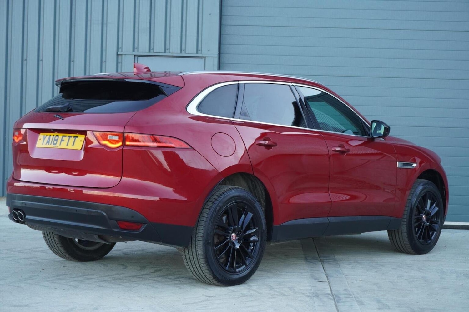 Used Jaguar F-Pace 2018 for sale - 75913265: Photo 6