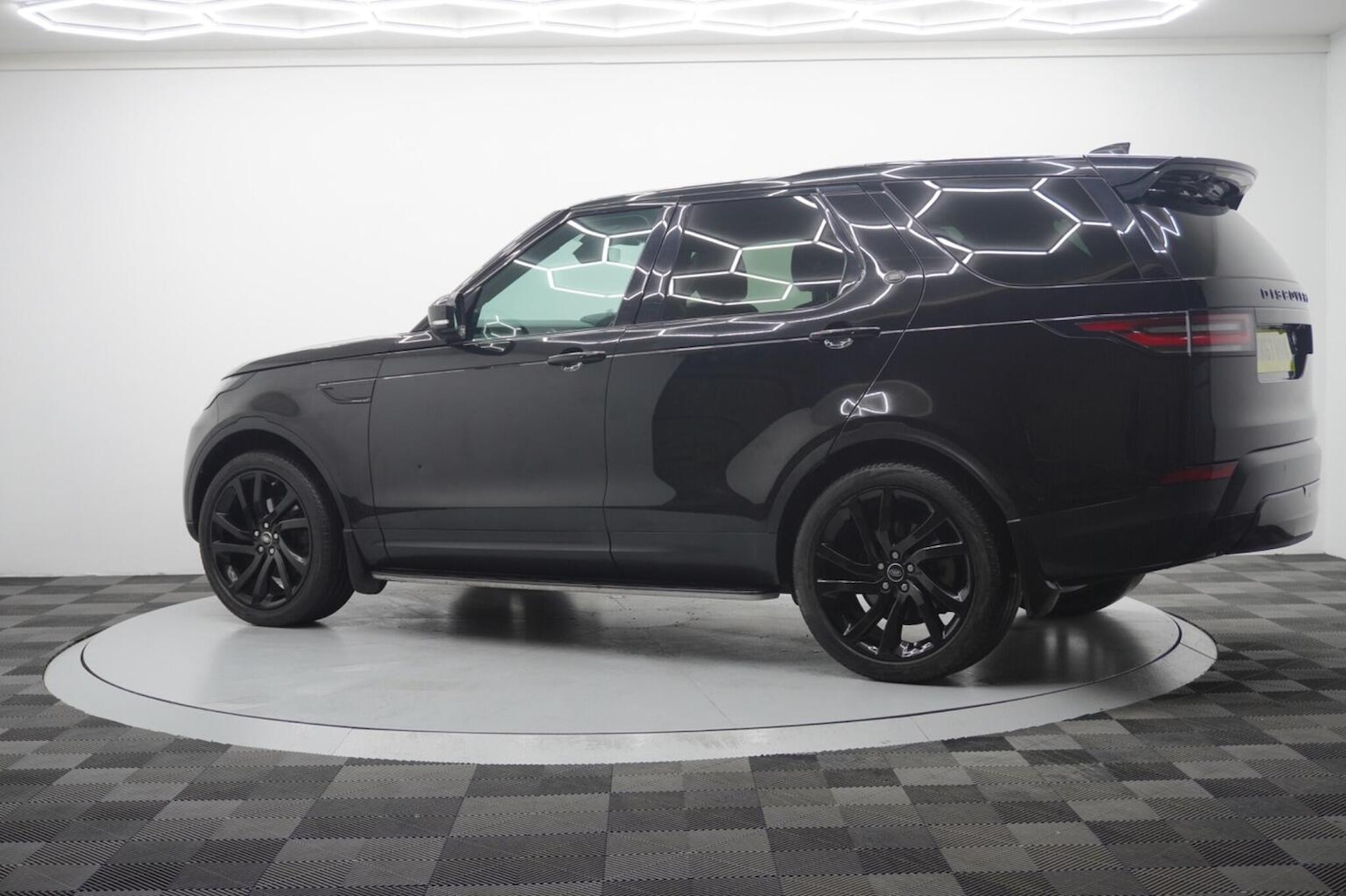 Used Land Rover Discovery 2017 for sale - 77258530: Photo 11