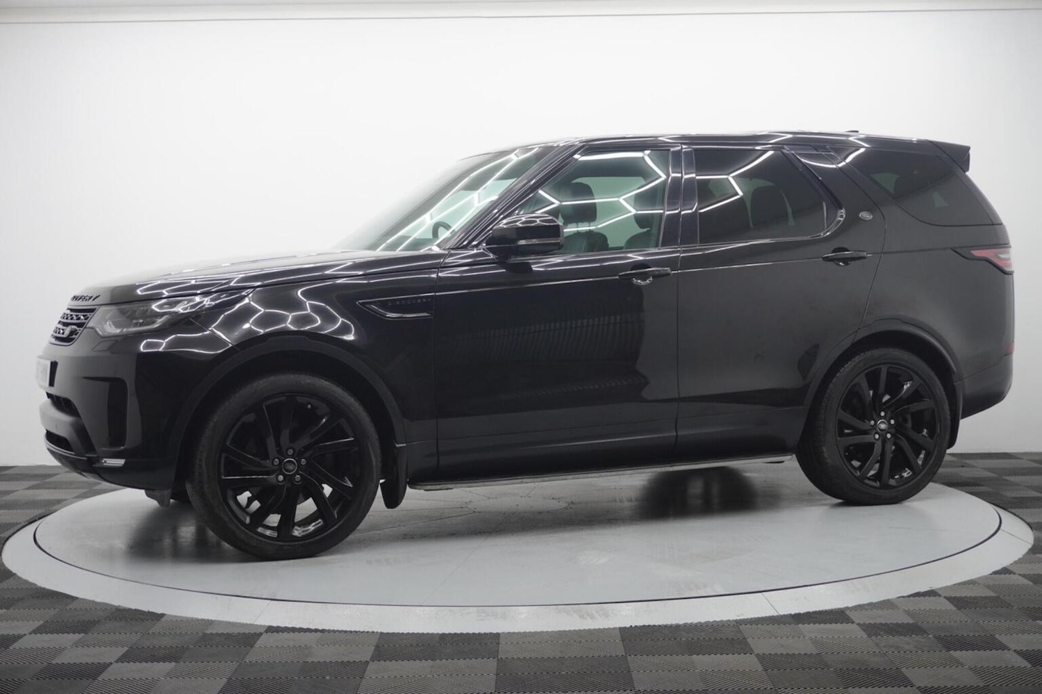 Used Land Rover Discovery 2017 for sale - 77258530: Photo 14